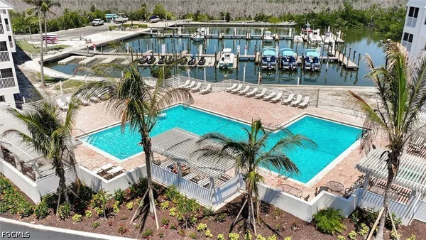 $975,000 | 5323 Bayside Villas, Unit 24, Captiva, FL 33924