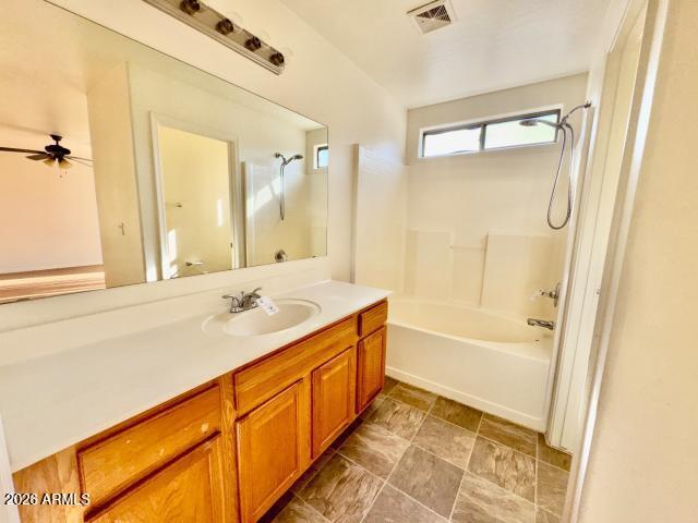 2323 West Carson Road Phoenix, AZ 85041 - Photo 6 of 14 IMG_1775