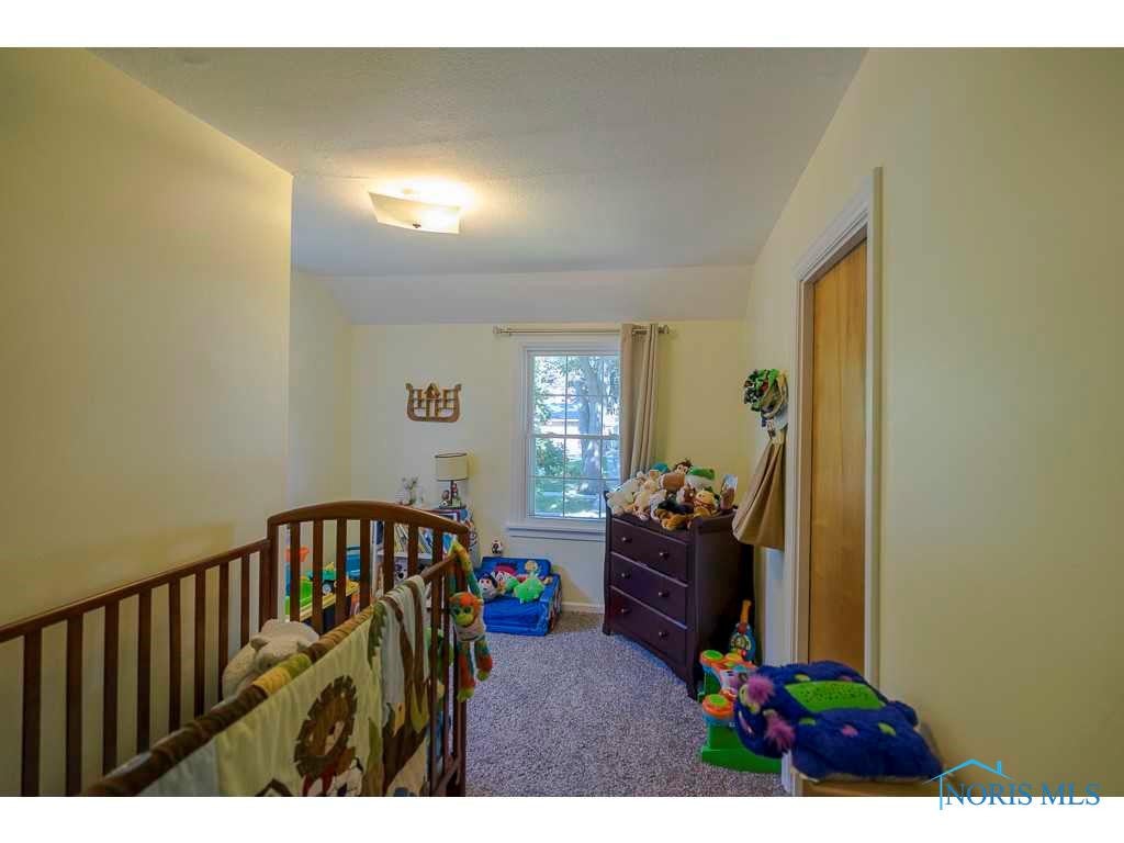 4233 Bowen Road Toledo, OH 43613 - Photo 17 of 19 Gallery Image 17