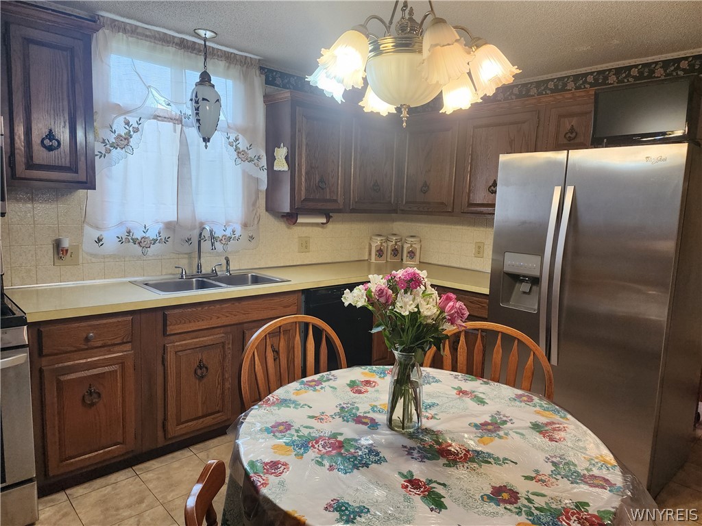 5009 Lake Shore Road Hamburg, NY 14075 - Photo 15 of 50