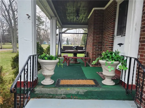 $369,900 | 5009 Lake Shore Road, Hamburg, NY 14075