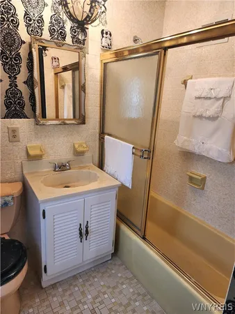 $369,900 | 5009 Lake Shore Road, Hamburg, NY 14075