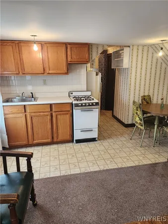 $369,900 | 5009 Lake Shore Road, Hamburg, NY 14075