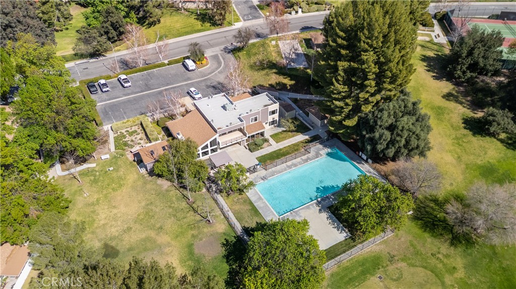 26346 Rainbow Glen Drive Newhall, CA 91321 - Photo 32 of 37