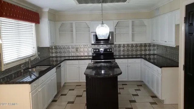 a view of a back yard of the house