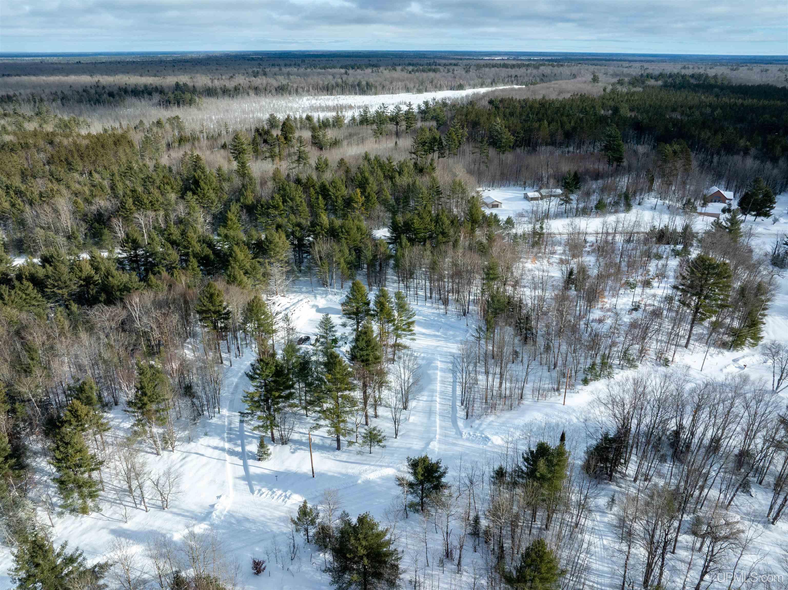 8671 M-94 Road Wetmore, MI 49895 - Photo 11 of 24