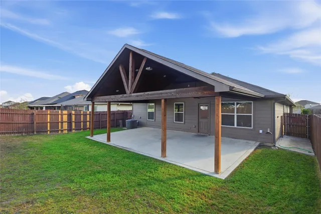 $2,300 | 11912 Jamie Drive, Manor, TX 78653