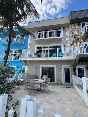 $2,350,000 | 777 South Surf Road, Unit C, Hollywood, FL 33019