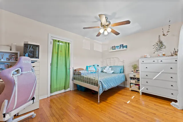 $194,900 | 23 North King Arthur Court, Unit 6, Northlake, IL 60164