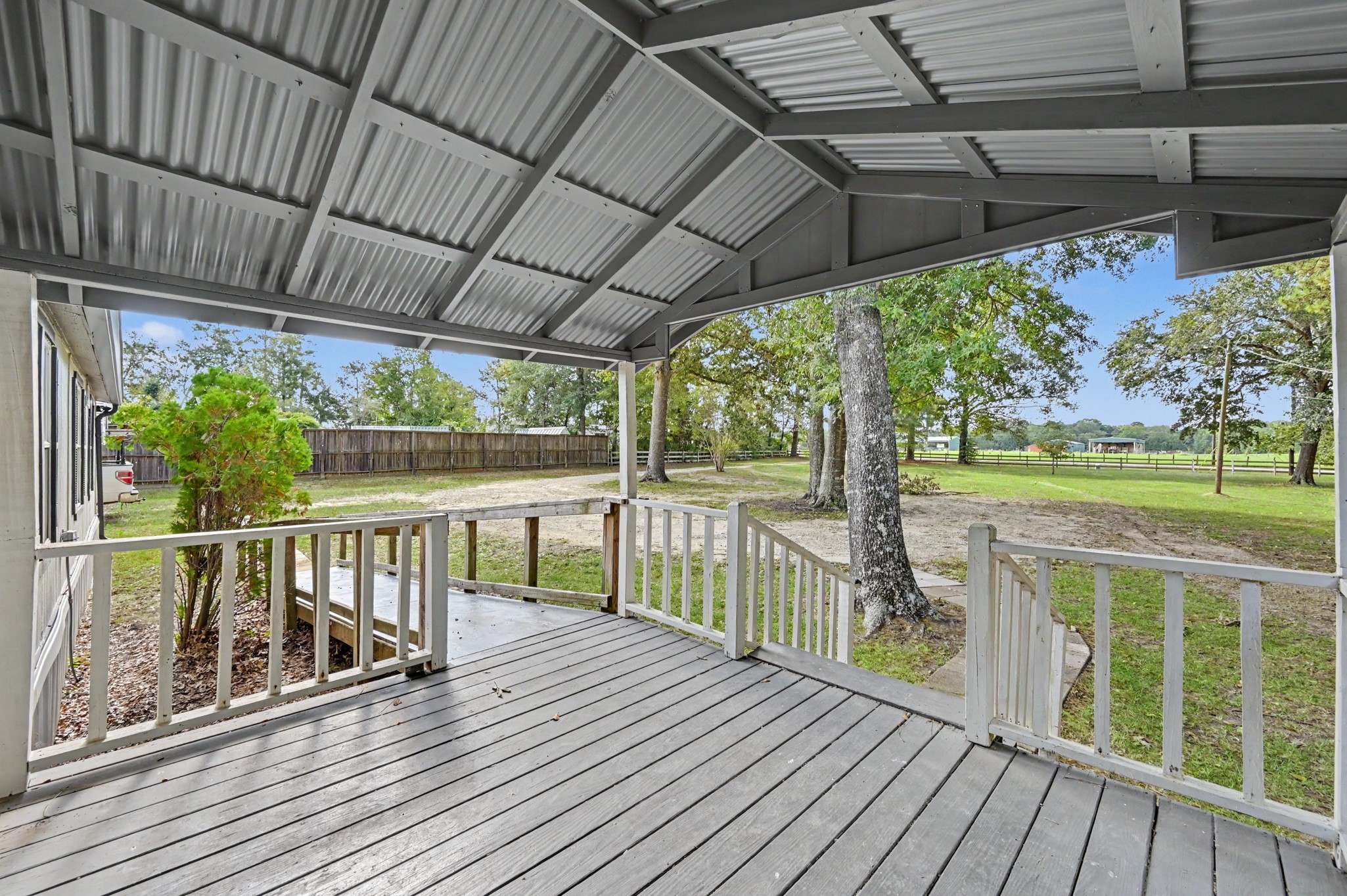 5523 Spring Branch Road Montgomery, TX 77316 - Photo 2 of 18 Gallery Image 2