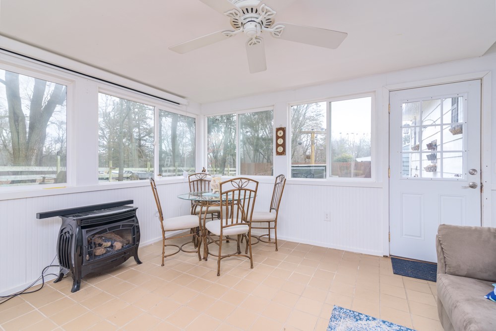 41 Farmland Road Warwick, RI 02889 - Photo 18 of 38 Gallery Image 18