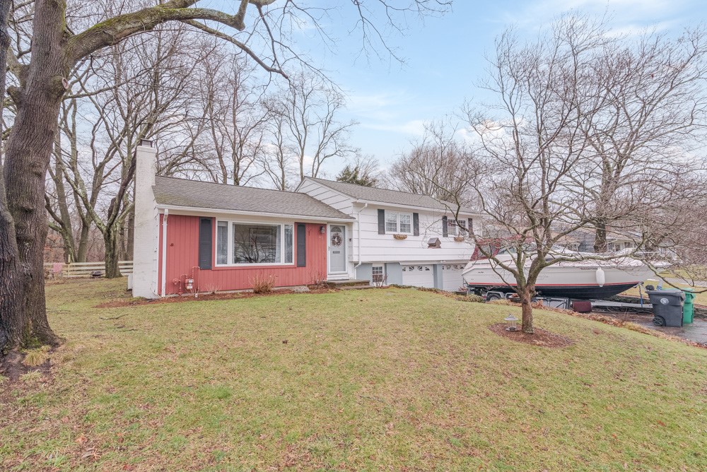 41 Farmland Road Warwick, RI 02889 - Photo 28 of 38 Gallery Image 28
