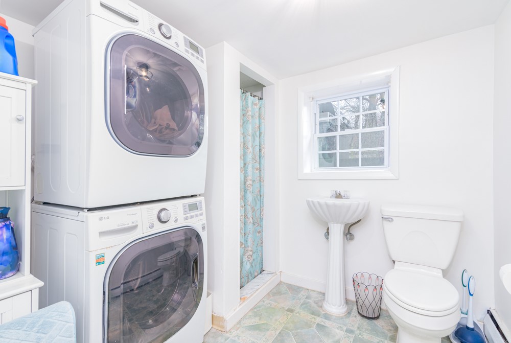 41 Farmland Road Warwick, RI 02889 - Photo 32 of 38 Gallery Image 32
