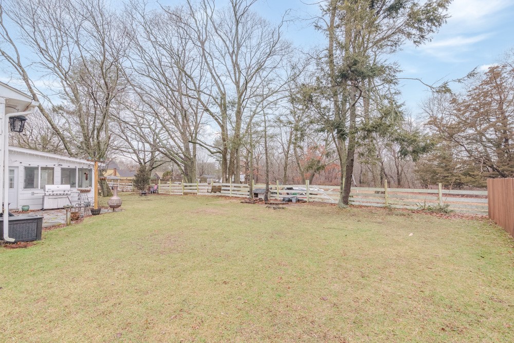 41 Farmland Road Warwick, RI 02889 - Photo 33 of 38 Gallery Image 33