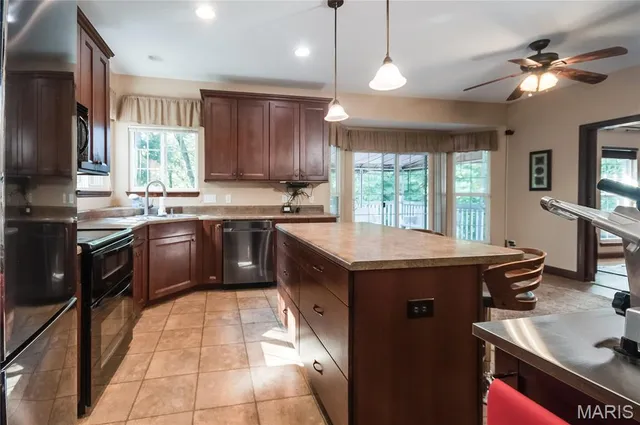 $521,000 | 3347 Wilderness Trail, Wildwood, MO 63038