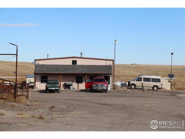 a view of parking area