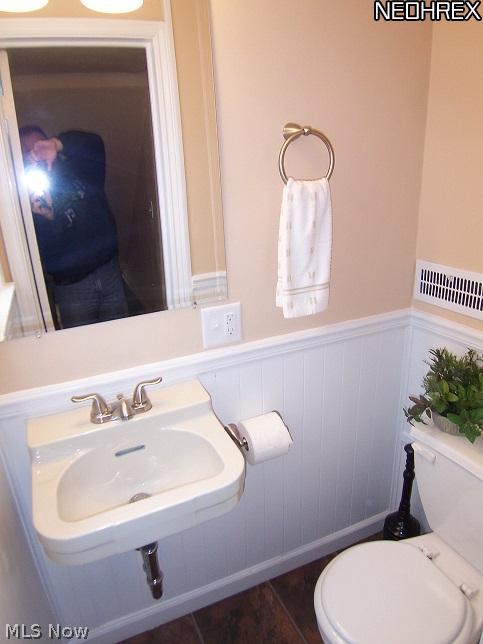4089 Bushnell Road University Heights, OH 44121 - Photo 11 of 25
