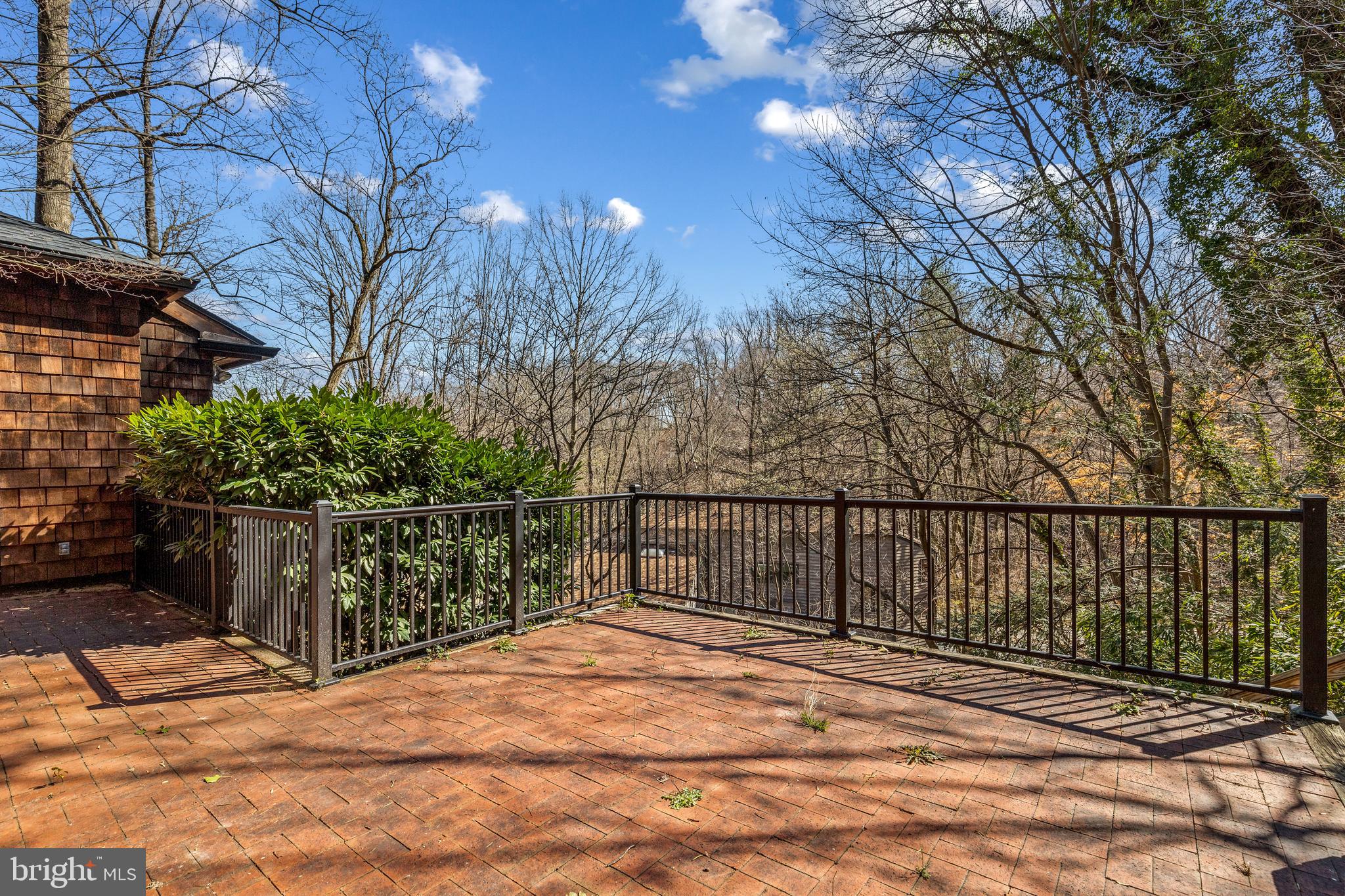 2609 Klingle Road Northwest Washington, DC 20008 - Photo 37 of 41 a view of a balcony