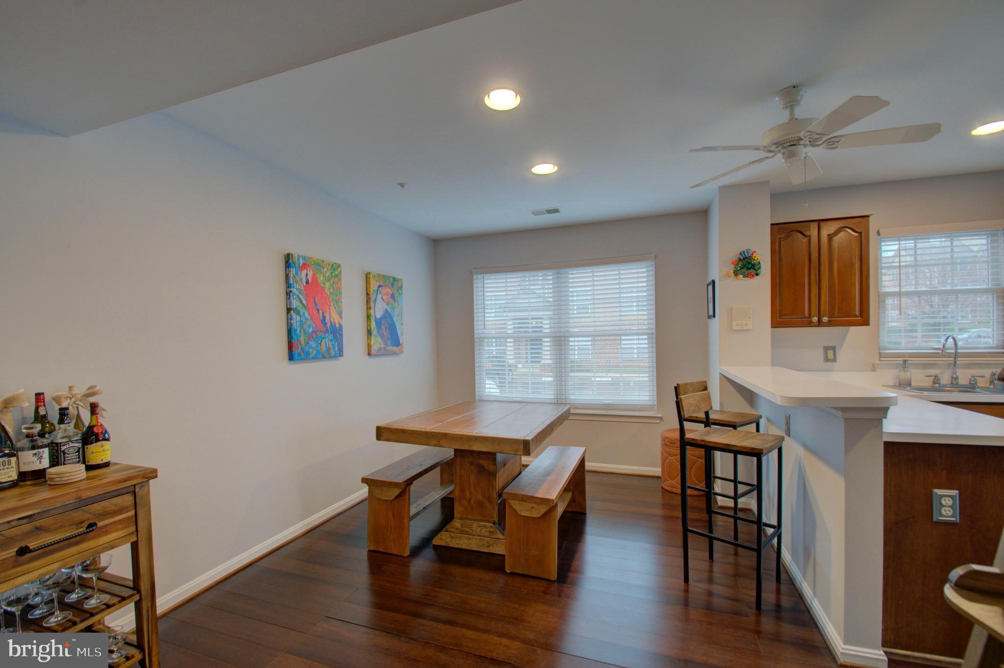 304 Ridgepoint Place, Unit 12 Gaithersburg, MD 20878 - Photo 12 of 45 Dining Area