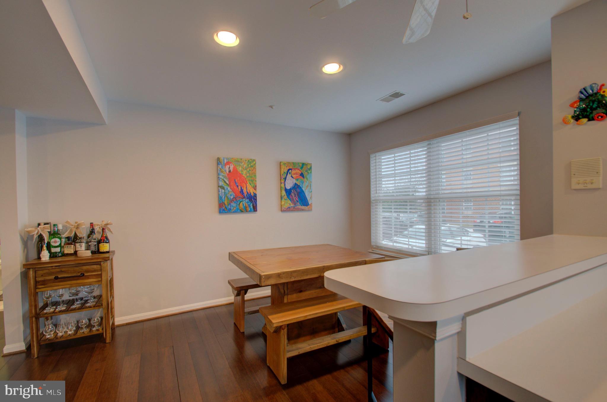 304 Ridgepoint Place, Unit 12 Gaithersburg, MD 20878 - Photo 13 of 45 Dining Area