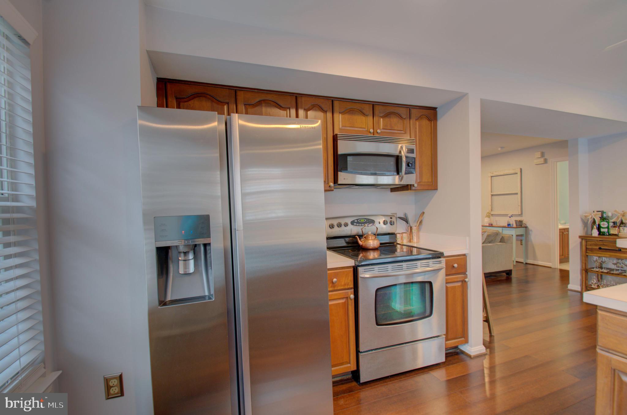 304 Ridgepoint Place, Unit 12 Gaithersburg, MD 20878 - Photo 18 of 45 Kitchen