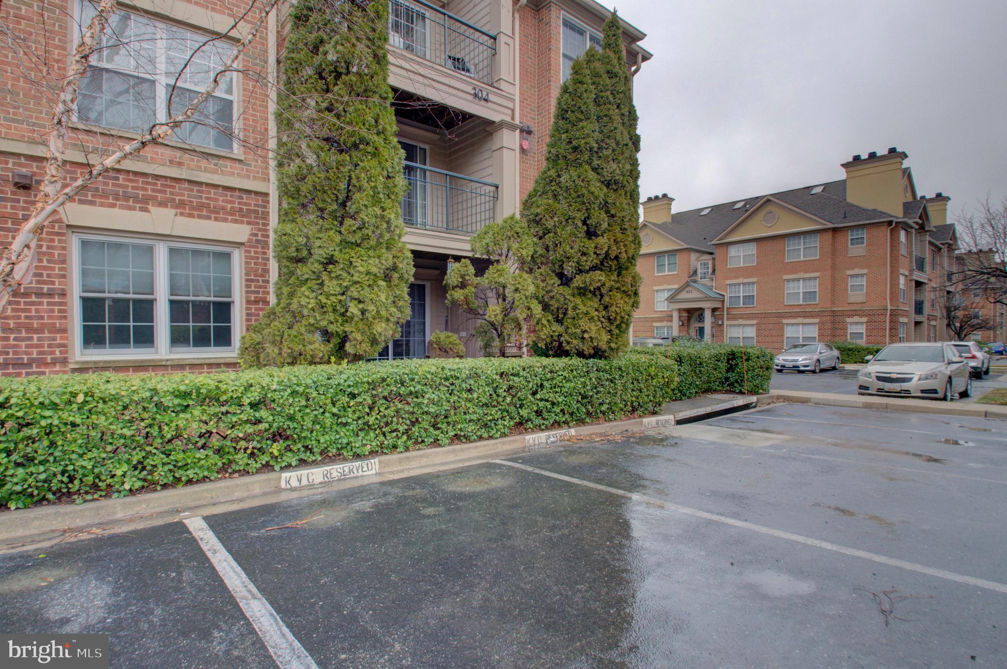 304 Ridgepoint Place, Unit 12 Gaithersburg, MD 20878 - Photo 43 of 45 Exterior