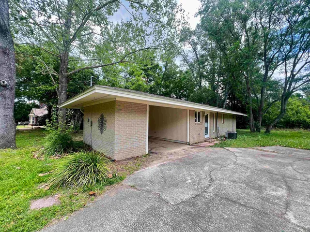 $1,895 | 1205 Springhaven Road, Tallahassee, FL 32317