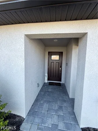$2,500 | 1926 Northwest 15th Street, Cape Coral, FL 33993