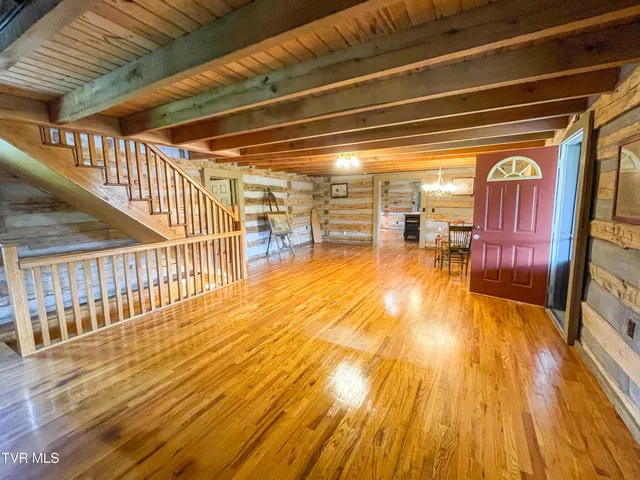 $535,000 | 15445 Coventry Lane, Glade Spring, VA 24340