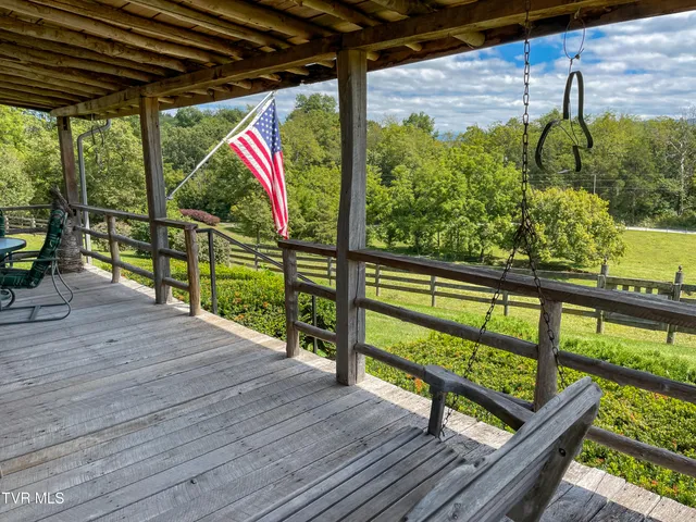 $535,000 | 15445 Coventry Lane, Glade Spring, VA 24340