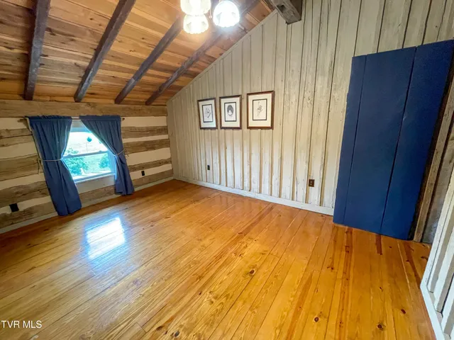 $535,000 | 15445 Coventry Lane, Glade Spring, VA 24340