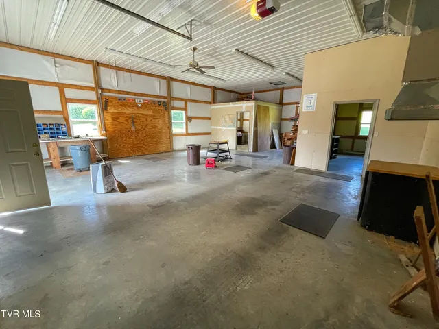 $535,000 | 15445 Coventry Lane, Glade Spring, VA 24340