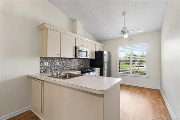 $325,000 | 7711 Southeast Sugar Sand Circle, Hobe Sound, FL 33455