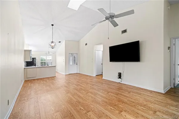 $325,000 | 7711 Southeast Sugar Sand Circle, Hobe Sound, FL 33455