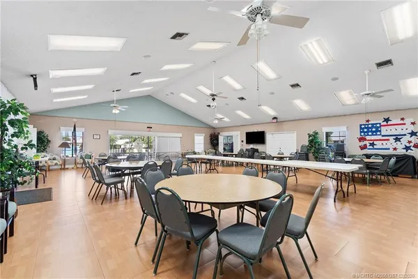 $325,000 | 7711 Southeast Sugar Sand Circle, Hobe Sound, FL 33455