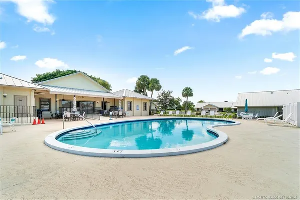 $325,000 | 7711 Southeast Sugar Sand Circle, Hobe Sound, FL 33455