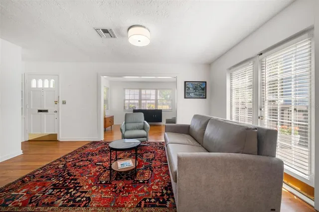 $795,000 | 246 20th Avenue Northeast, St. Petersburg, FL 33704