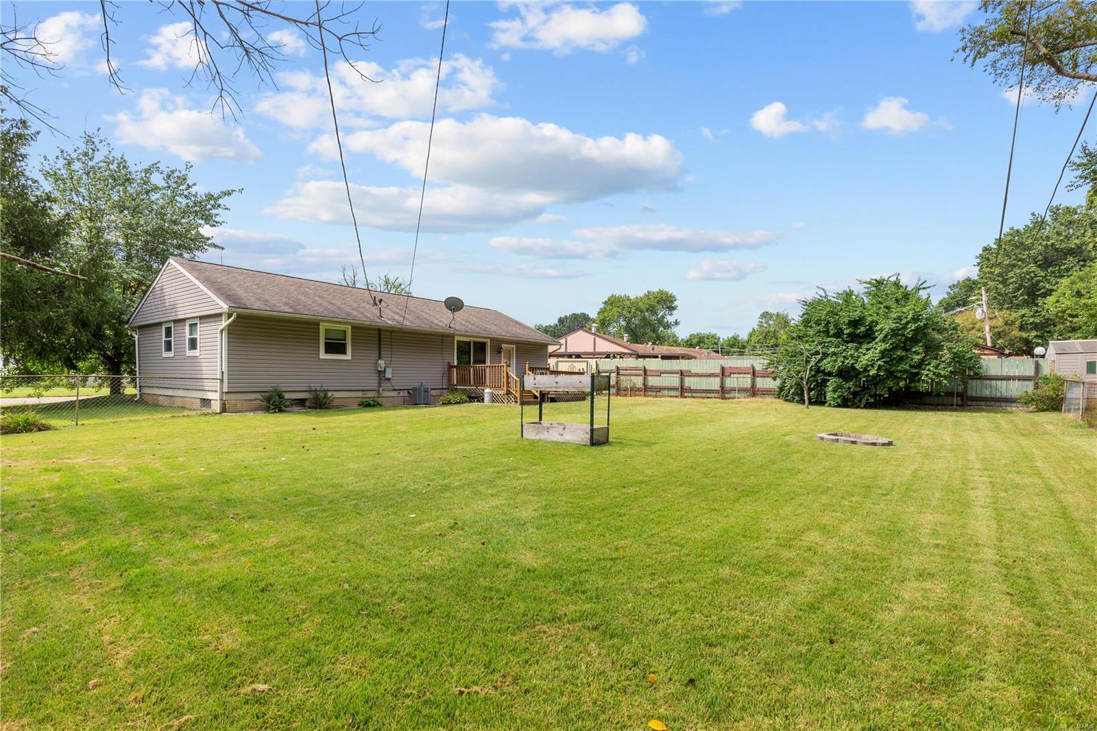 226 Pine Ridge Drive Godfrey, IL 62035 - Photo 16 of 20 Gallery Image 16