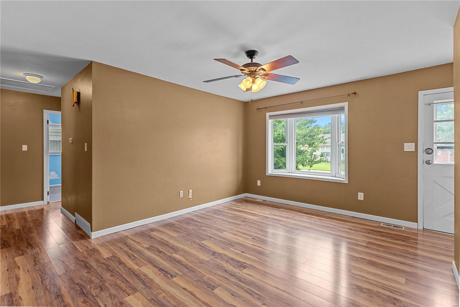 226 Pine Ridge Drive Godfrey, IL 62035 - Photo 3 of 20 Gallery Image 3