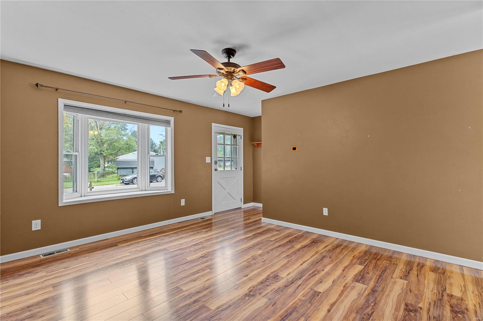 226 Pine Ridge Drive Godfrey, IL 62035 - Photo 4 of 20 Gallery Image 4