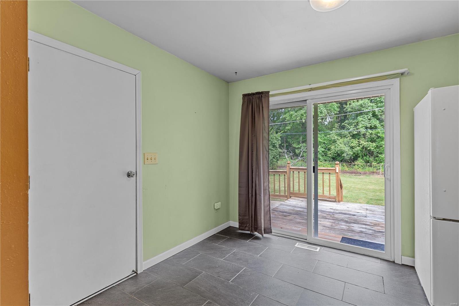 226 Pine Ridge Drive Godfrey, IL 62035 - Photo 6 of 20 Gallery Image 6
