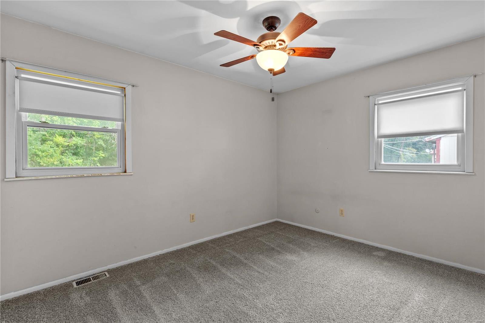 226 Pine Ridge Drive Godfrey, IL 62035 - Photo 8 of 20 Gallery Image 8