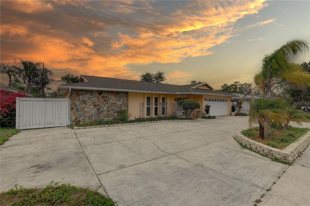 1992 South Belcher Road Clearwater, FL 33764 - Photo 2 of 37 Gallery Image 2