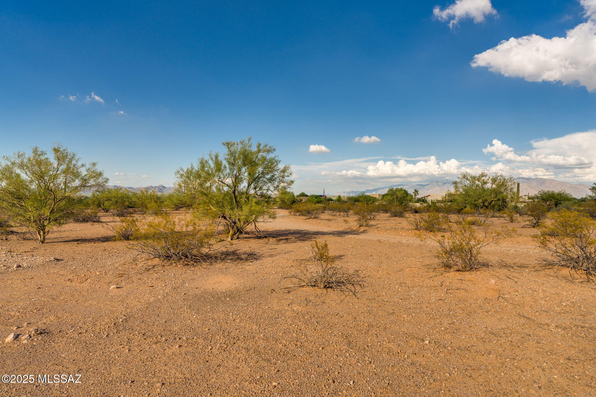 7759 North Artesiano Road, Unit 2 Tucson, AZ 85743 - Photo 32 of 33