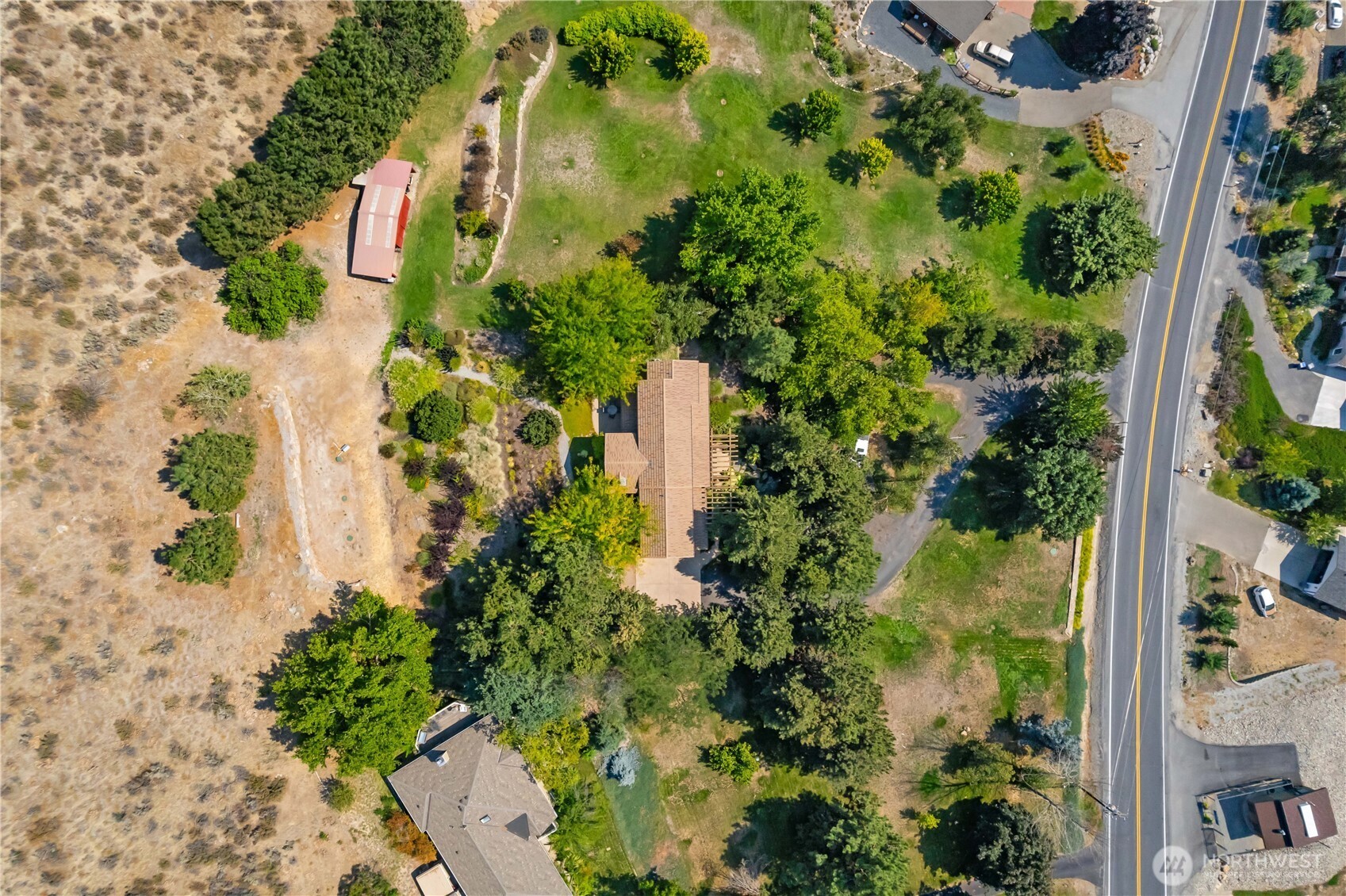 1100 Pitcher Canyon Road Wenatchee, WA 98801 - Photo 2 of 40