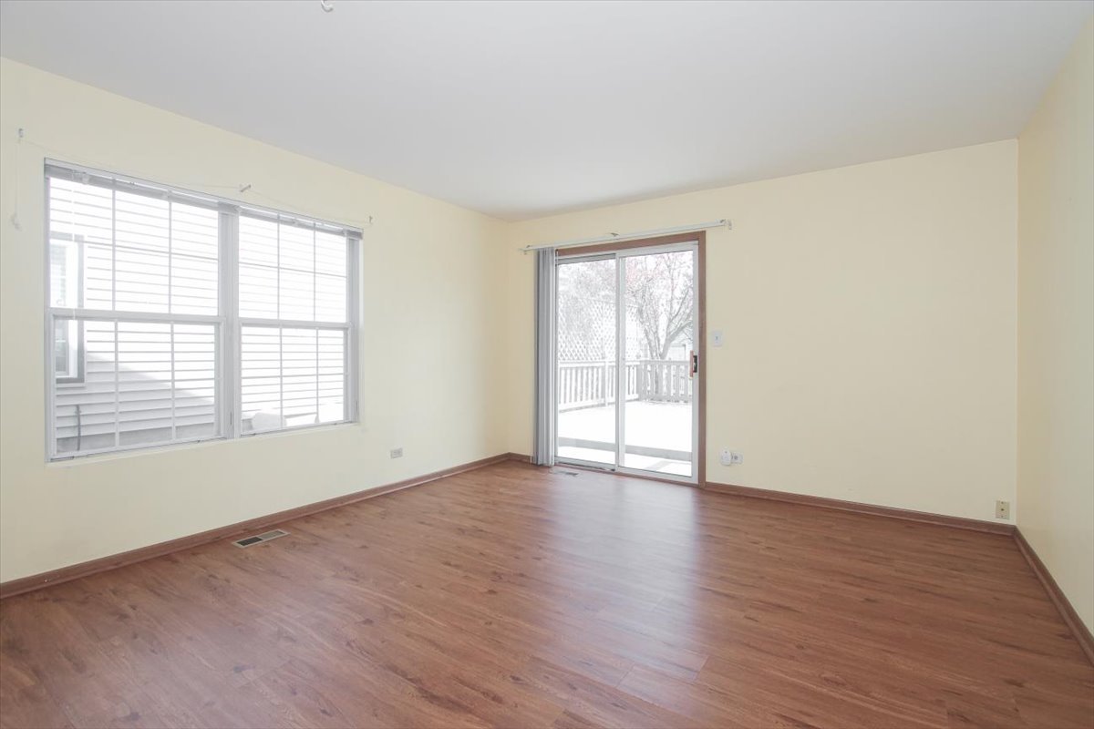 1738 Ranchview Drive Naperville, IL 60565 - Photo 12 of 25 Gallery Image 12