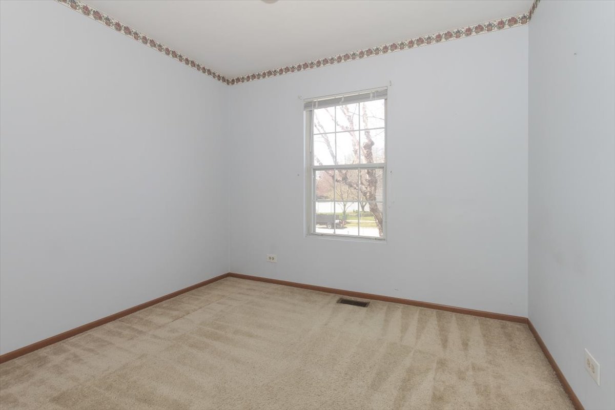 1738 Ranchview Drive Naperville, IL 60565 - Photo 19 of 25 Gallery Image 19