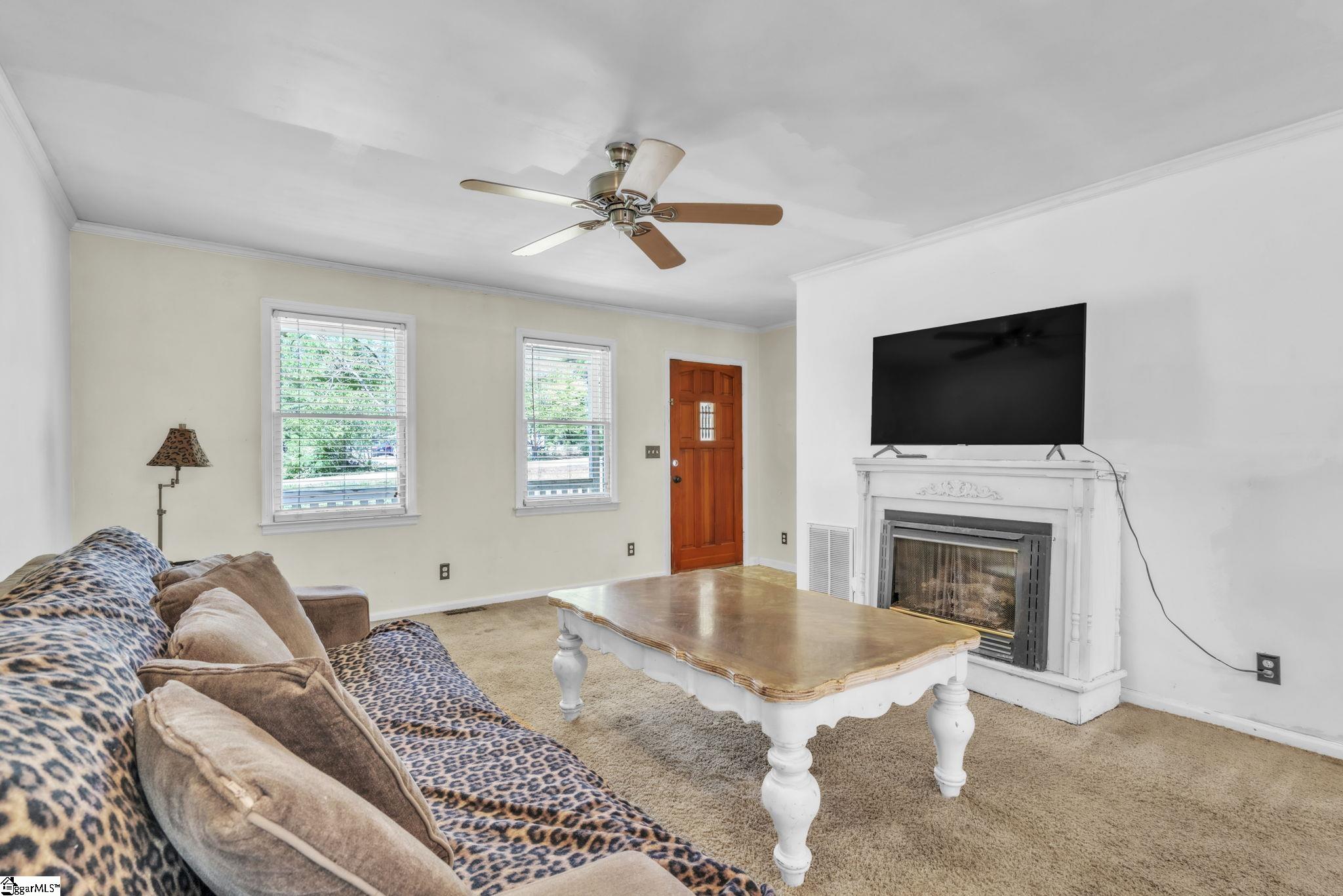 408 Bakerville Road Easley, SC 29642 - Photo 5 of 32