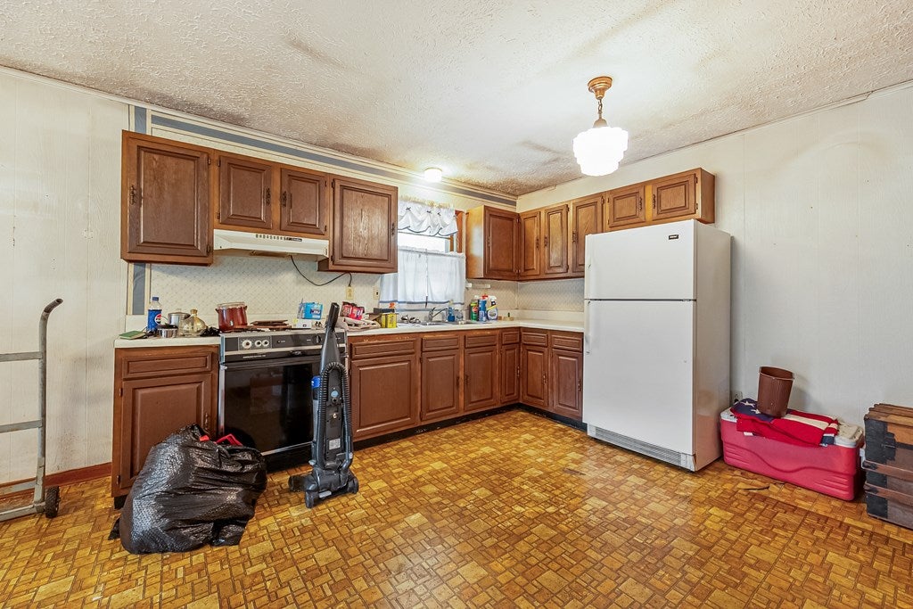 3722 Wesendonck Road Bland, VA 24315 - Photo 12 of 74 Gallery Image 12