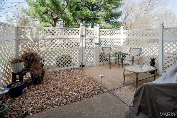 $175,000 | 1324 Normandy Drive, Godfrey, IL 62035